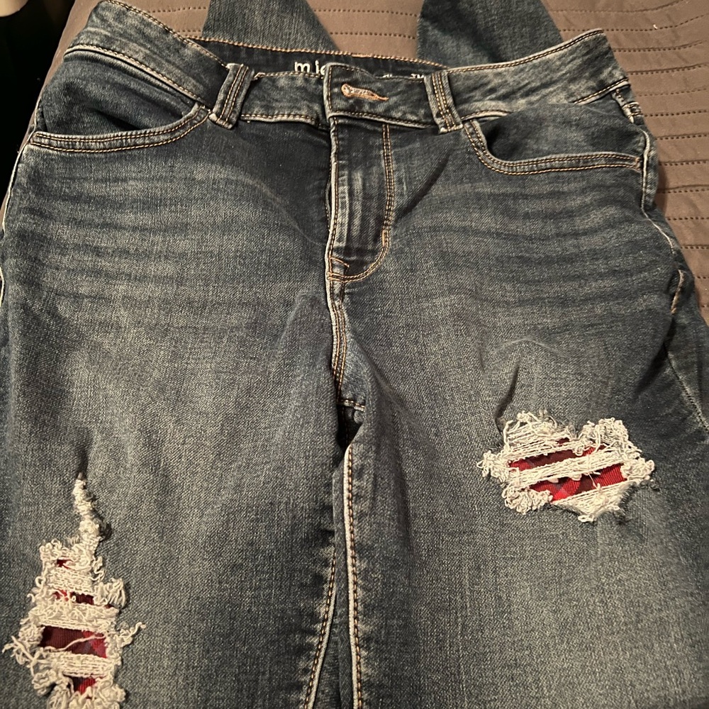 Maurices jeans